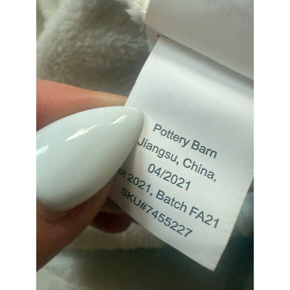 POTTERY BARN Faux Fur Gray Ombre Robe Medium Hooded Plush Cozycore Lounge Soft - Picture 8 of 8